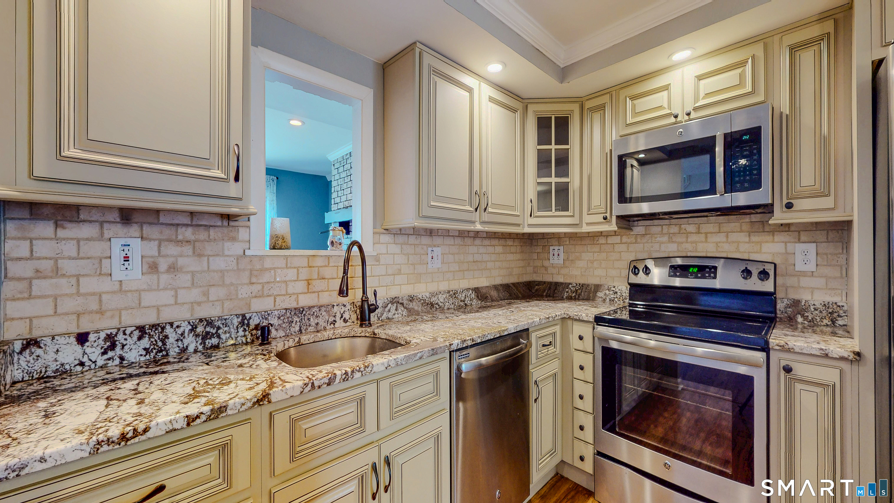54 Clubhouse Drive Woodbury CT 06798