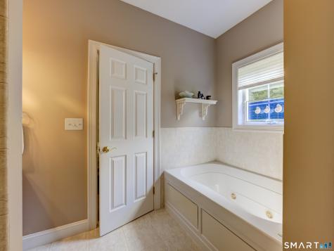 35 Sonoma Lane Middletown CT 06457