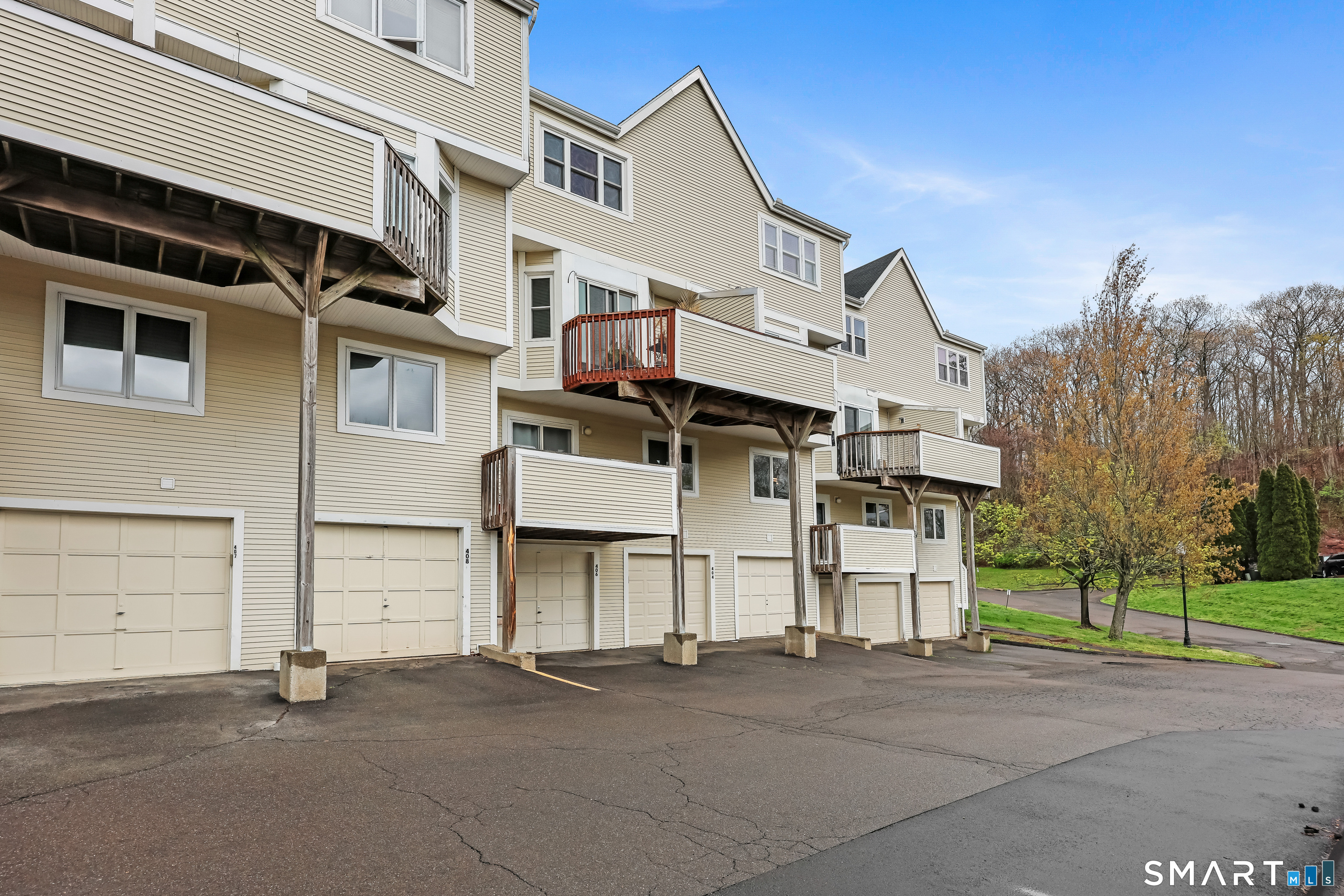 173 Russo Avenue East Haven CT 06513