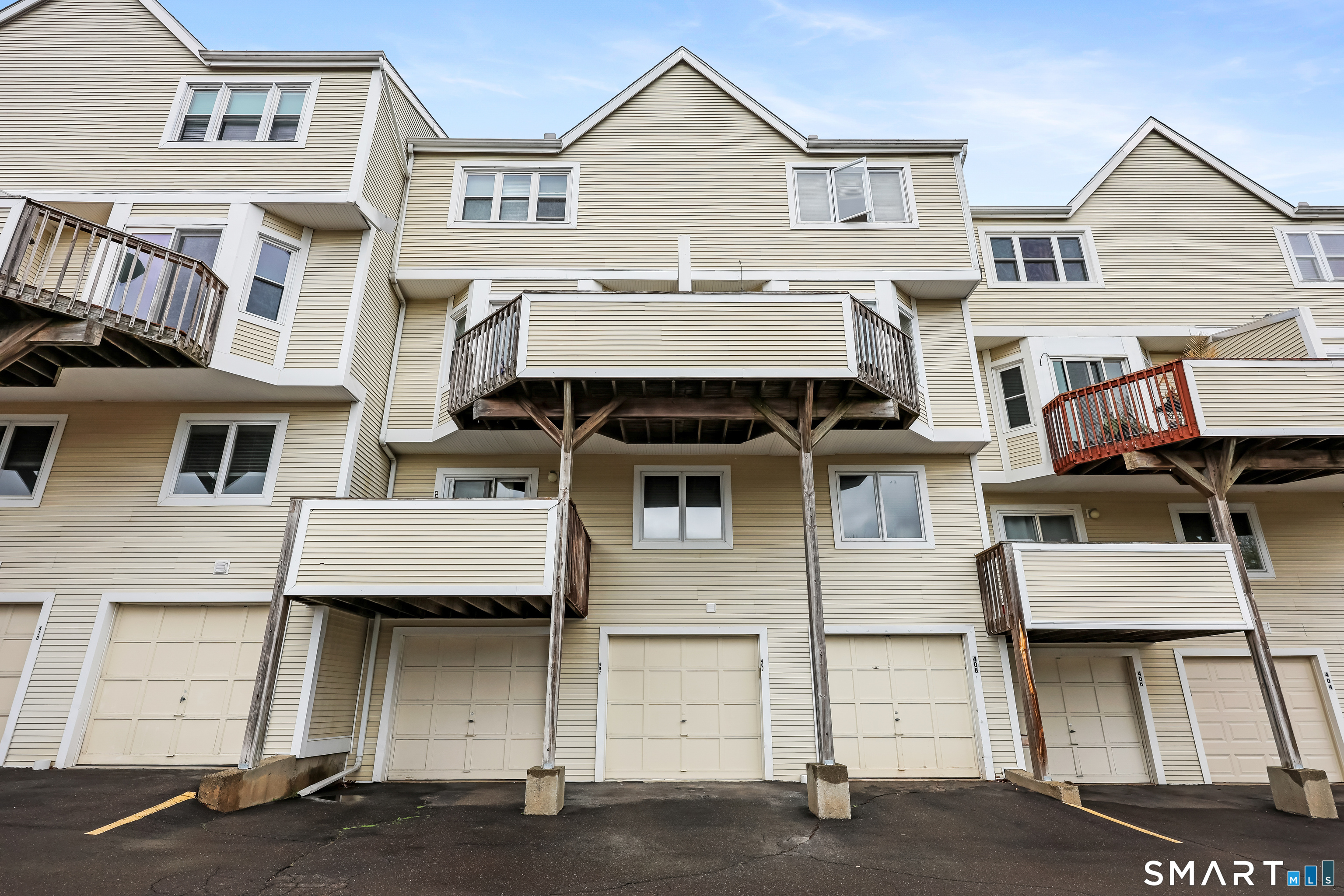 173 Russo Avenue East Haven CT 06513