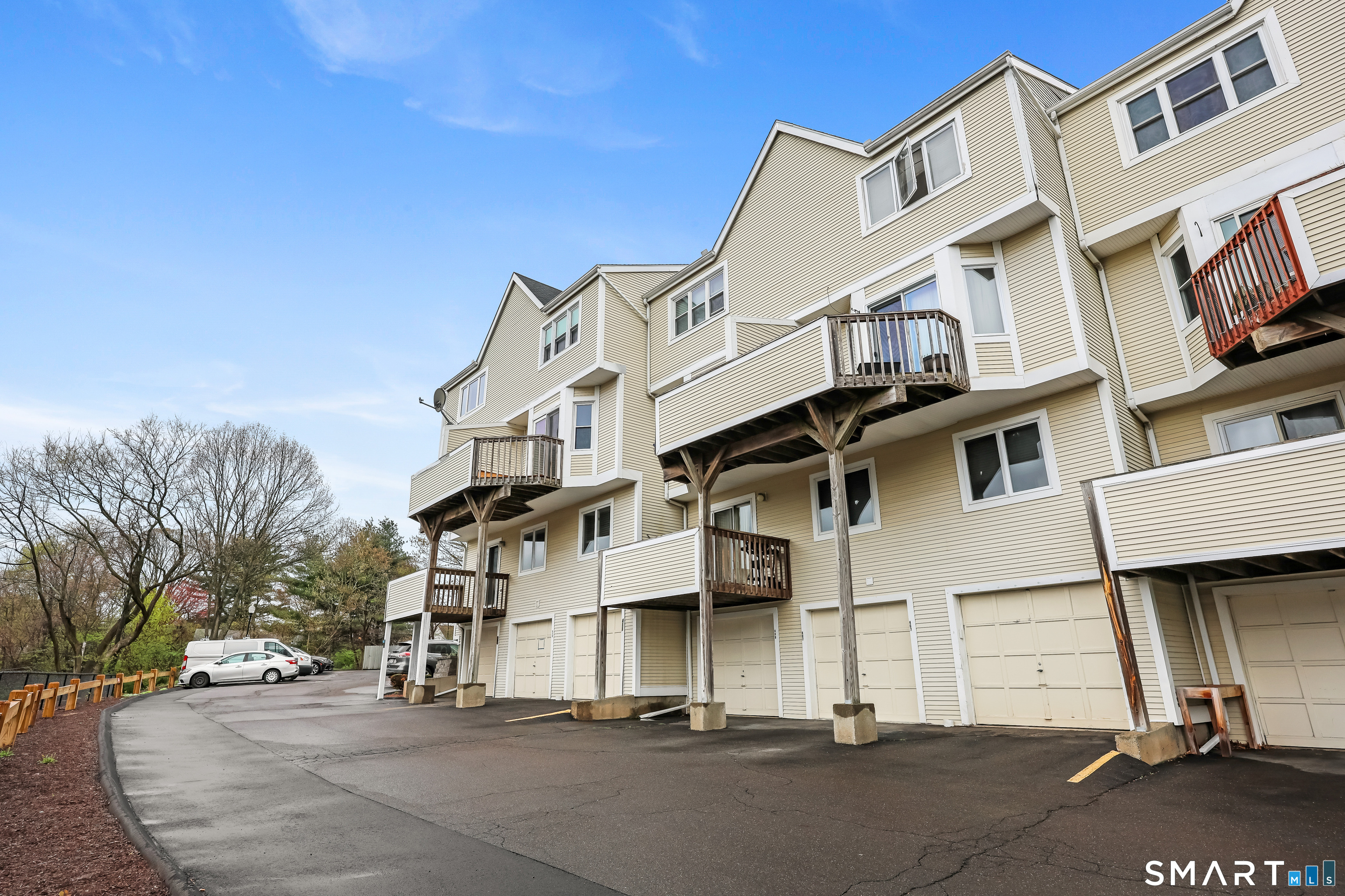 173 Russo Avenue East Haven CT 06513