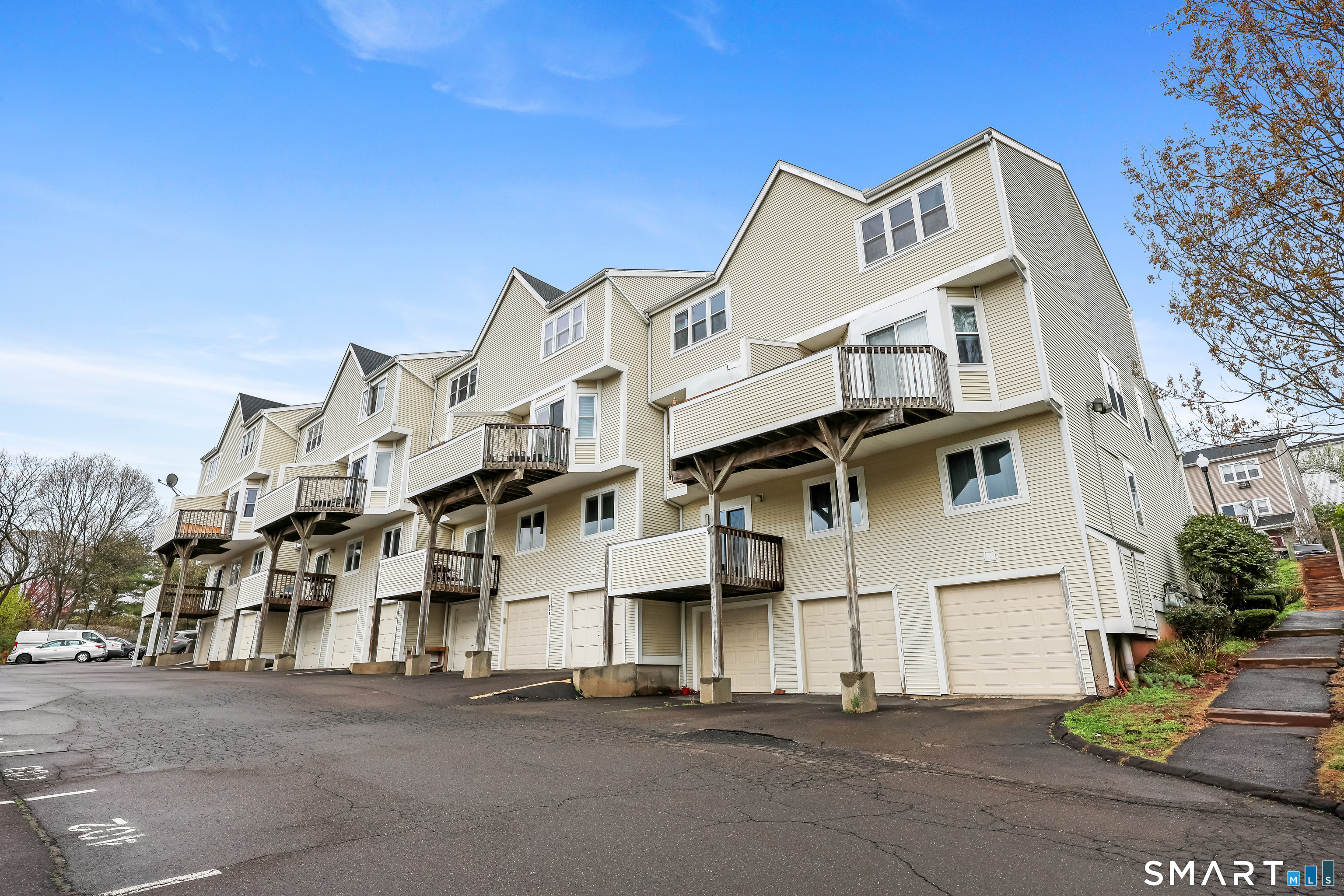 173 Russo Avenue East Haven CT 06513