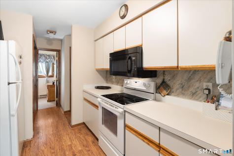 3 Twin Oaks New Milford CT 06776
