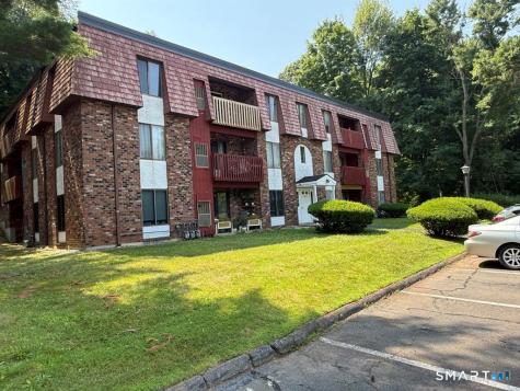 95 Woodsedge Drive Newington CT 06111
