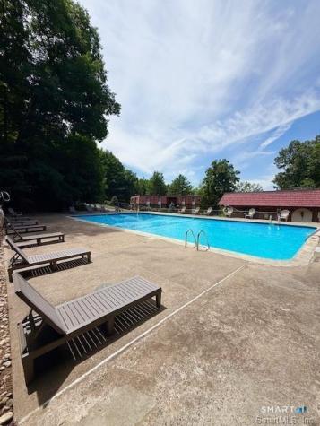 95 Woodsedge Drive Newington CT 06111