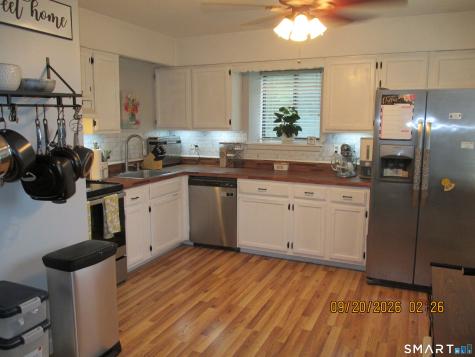 84 Kent Court Meriden CT 06450