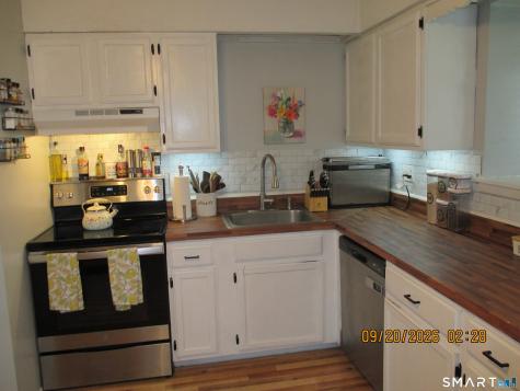 84 Kent Court Meriden CT 06450