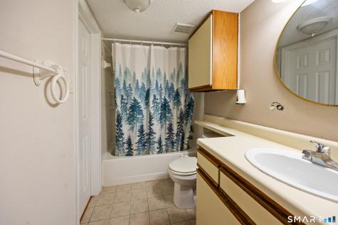 42 Carriage Crossing Lane Middletown CT 06457