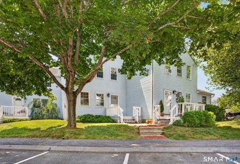 10 Masons Island Road Stonington CT 06355