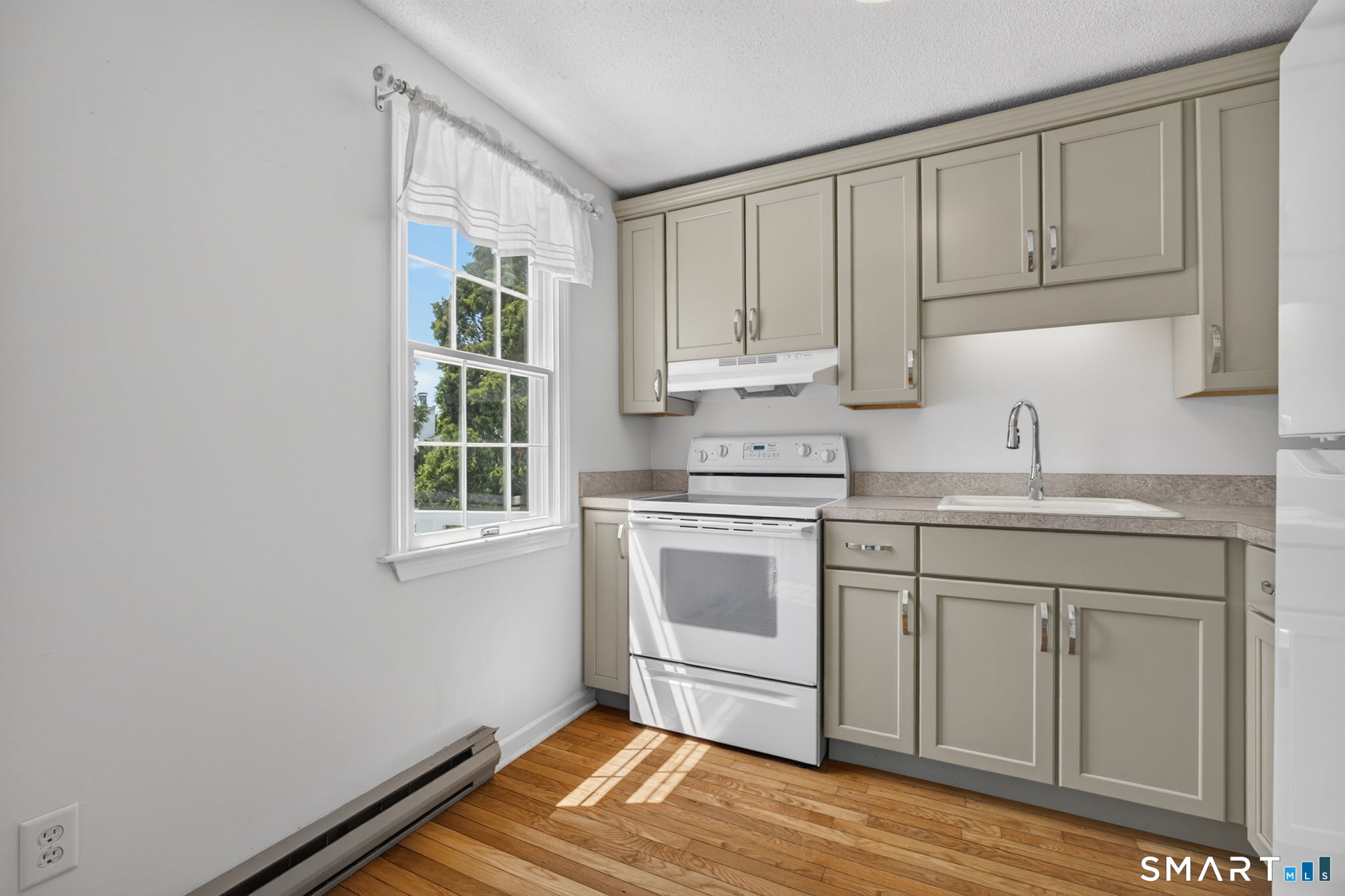 10 Masons Island Road Stonington CT 06355