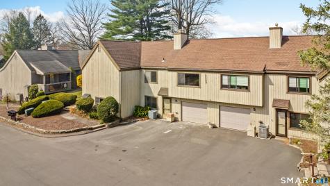 564 Pequot Lane Stratford CT 06614