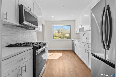 564 Pequot Lane Stratford CT 06614