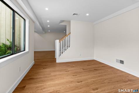 564 Pequot Lane Stratford CT 06614
