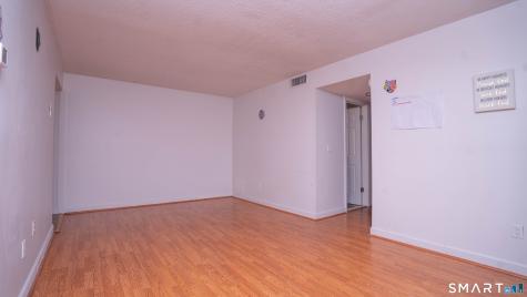 15 Woodsedge Drive Newington CT 06111