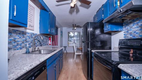15 Woodsedge Drive Newington CT 06111