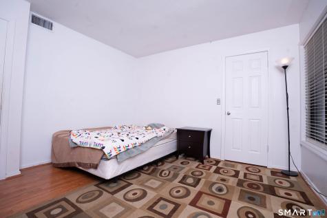 15 Woodsedge Drive Newington CT 06111