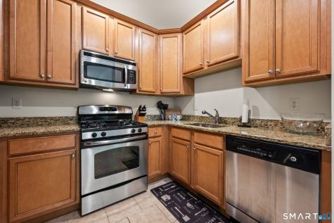 32 Rhodora Terrace Windsor CT 06095