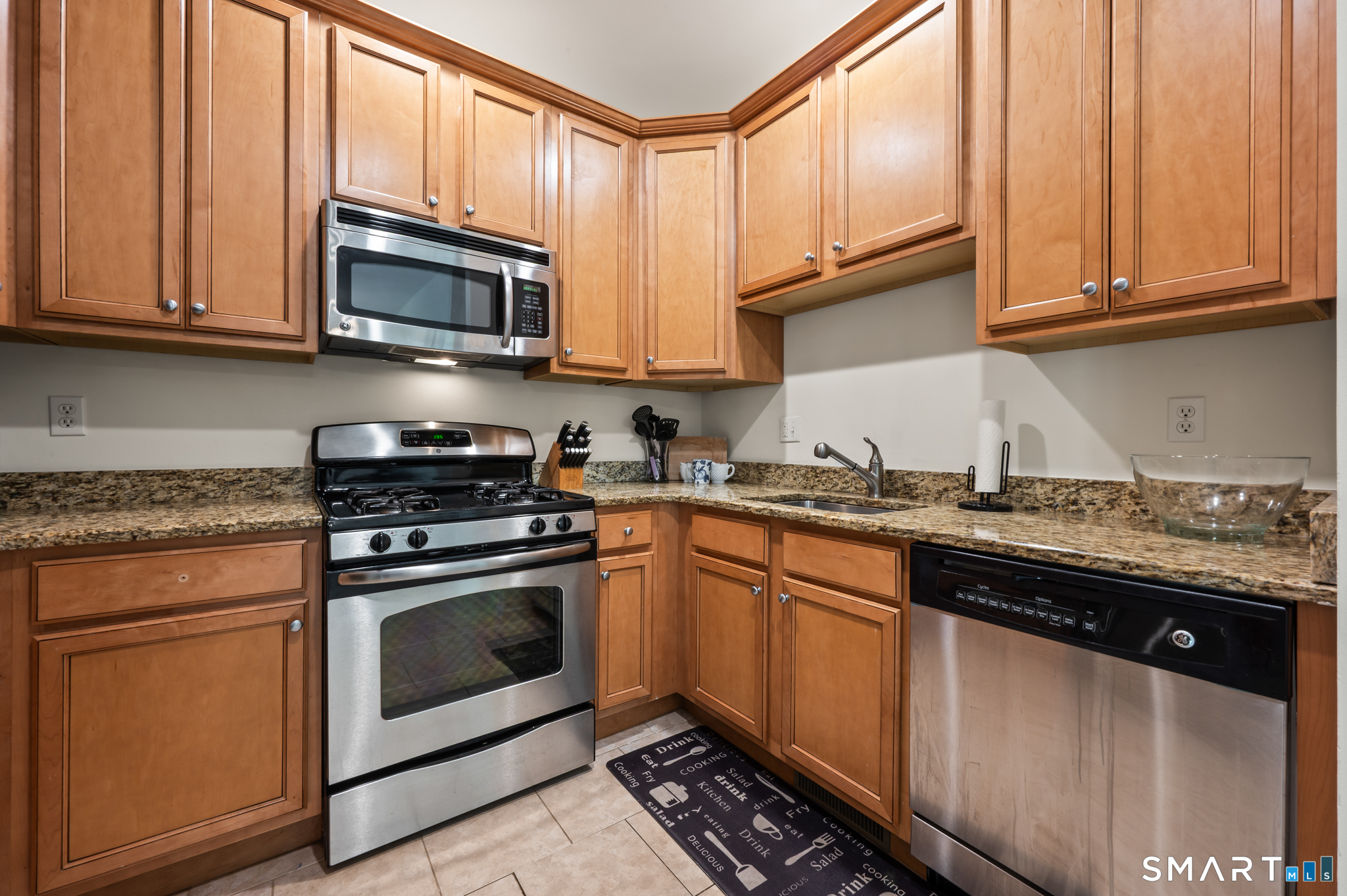 32 Rhodora Terrace Windsor CT 06095