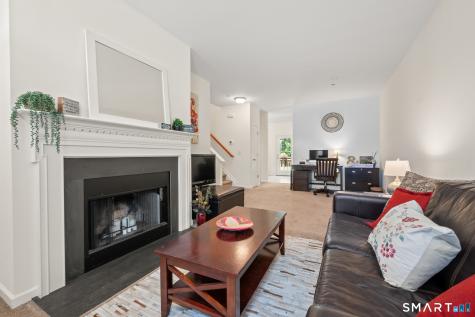 32 Rhodora Terrace Windsor CT 06095