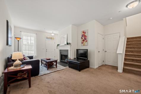 32 Rhodora Terrace Windsor CT 06095