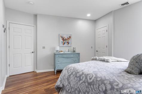 60 Maple Street Branford CT 06405