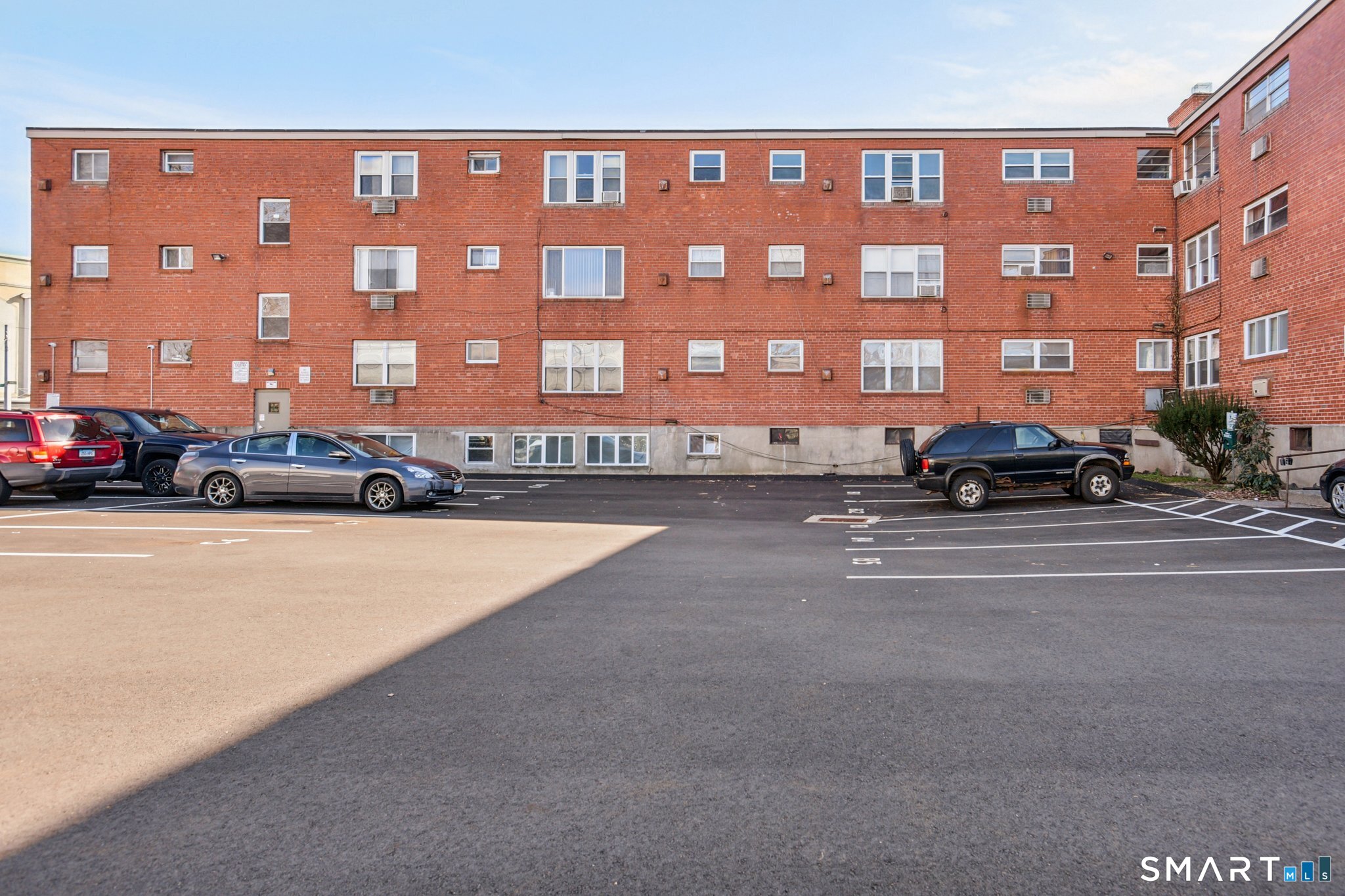 24 Merrill Street Hartford CT 06106