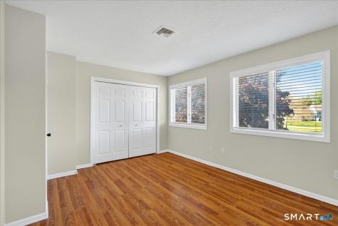 108 Sunrise Circle Newington CT 06111