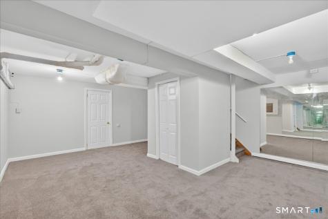 108 Sunrise Circle Newington CT 06111