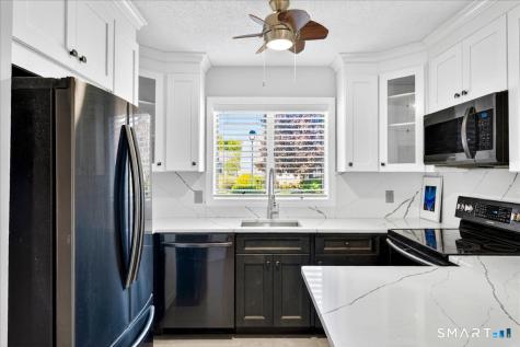 108 Sunrise Circle Newington CT 06111
