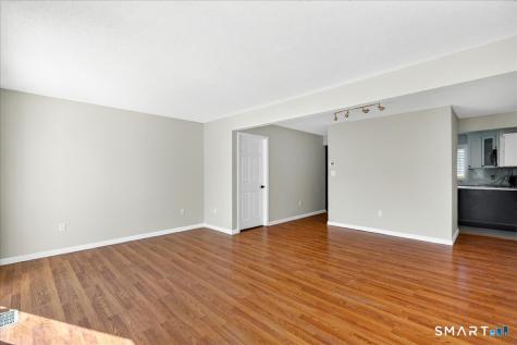 108 Sunrise Circle Newington CT 06111