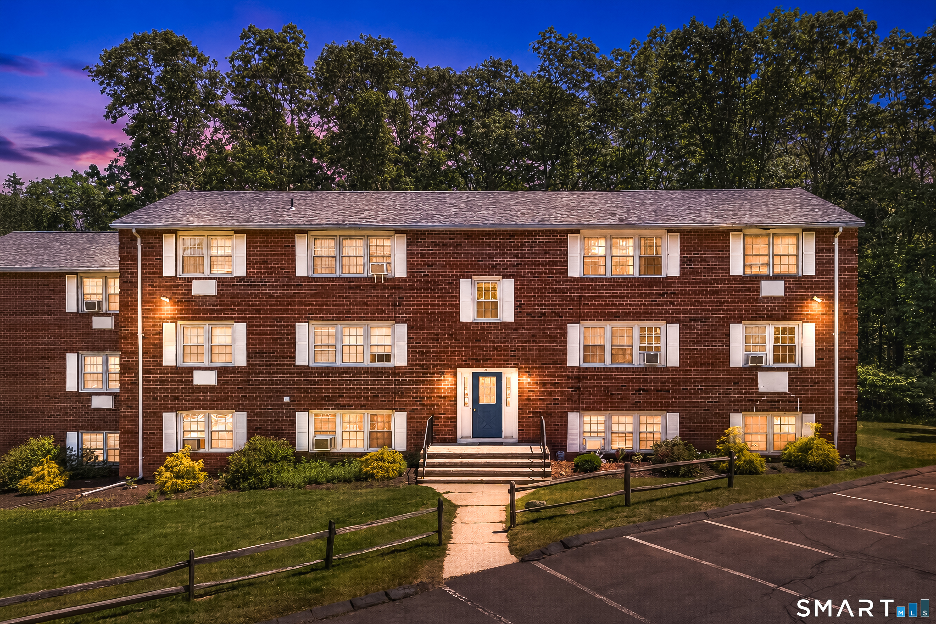 41 Briarwood Lane Branford CT 06405