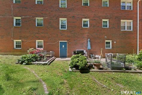 41 Briarwood Lane Branford CT 06405