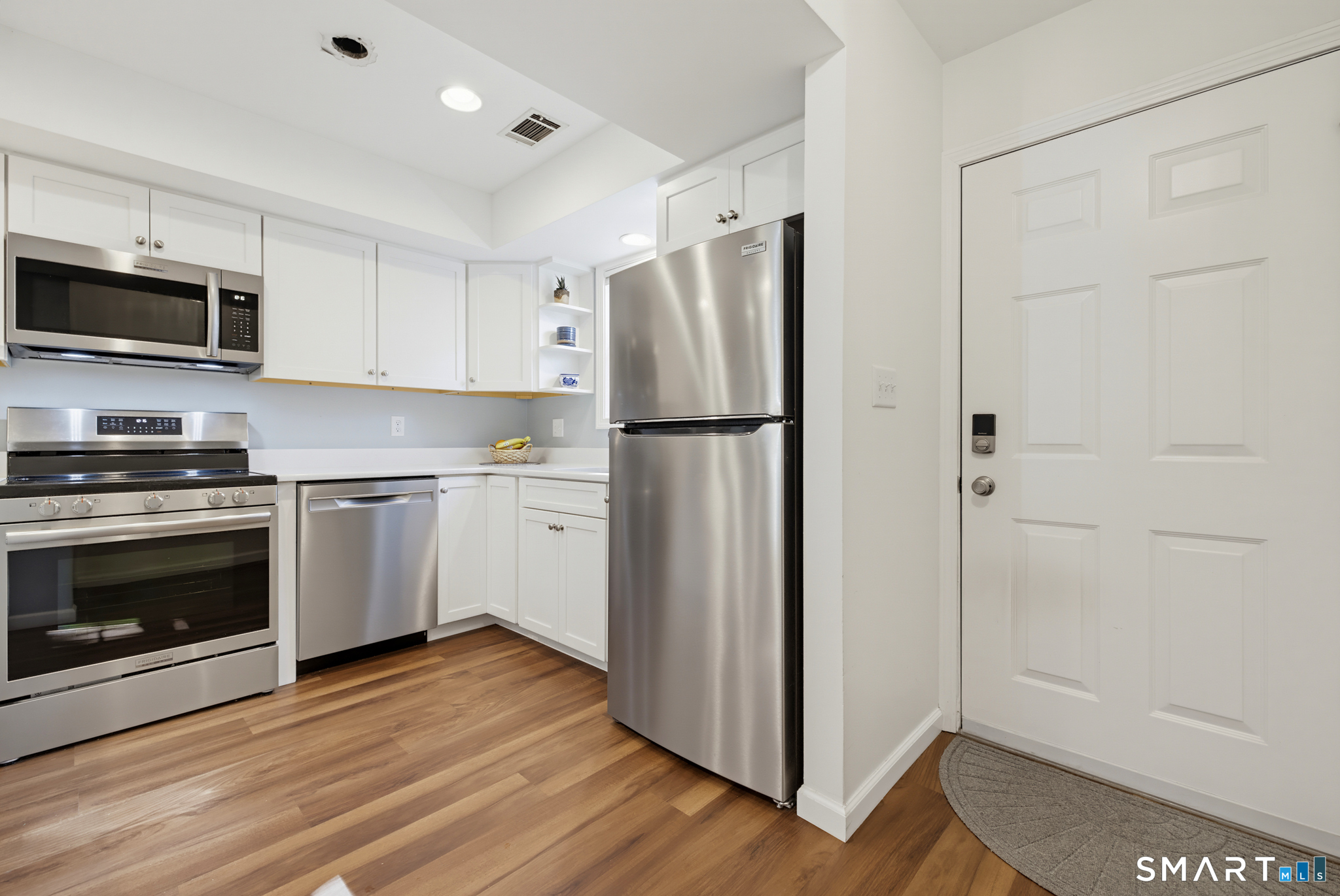 900 Misty Meadow Lane South Windsor CT 06074