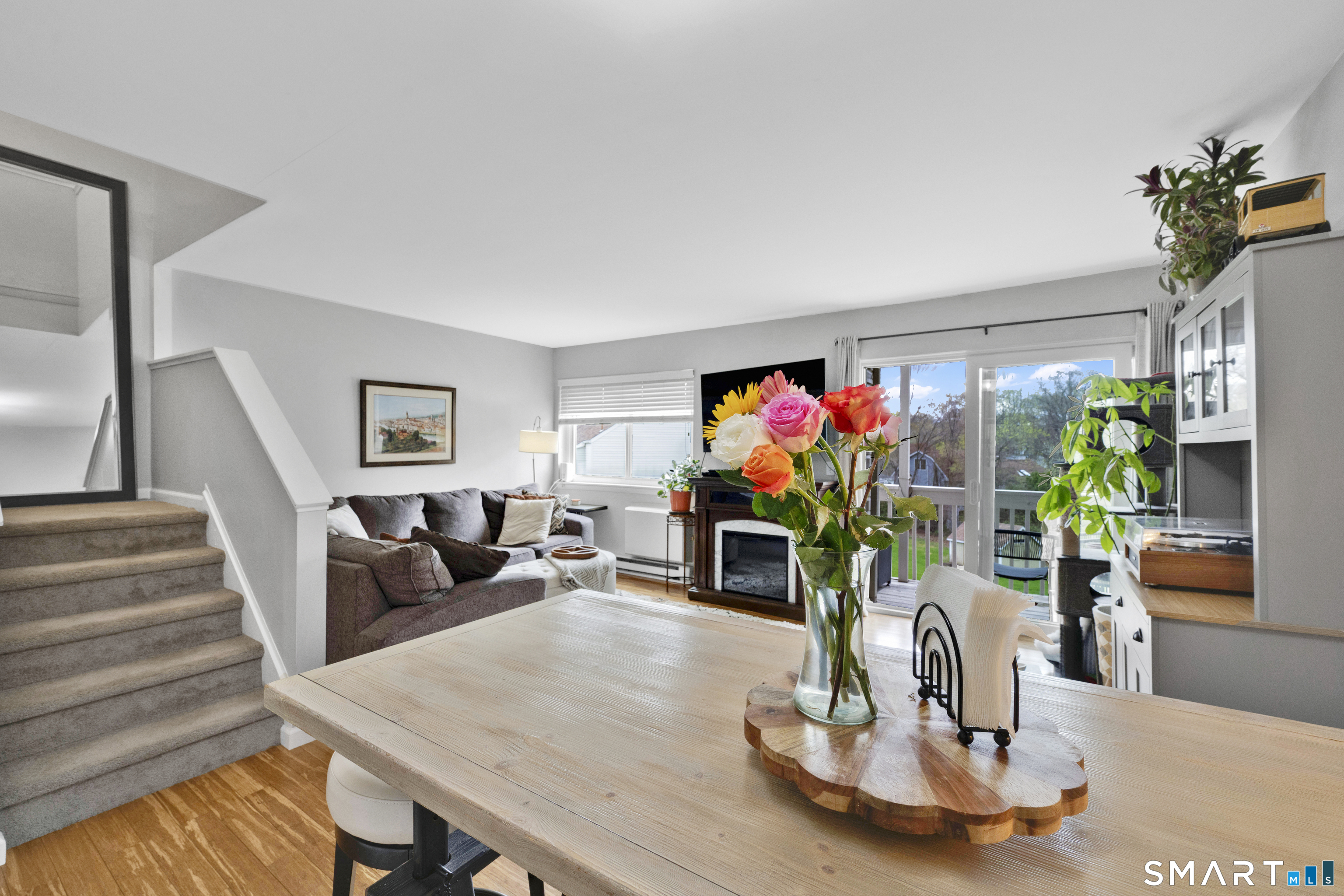 85 North Main Street East Hampton CT 06424