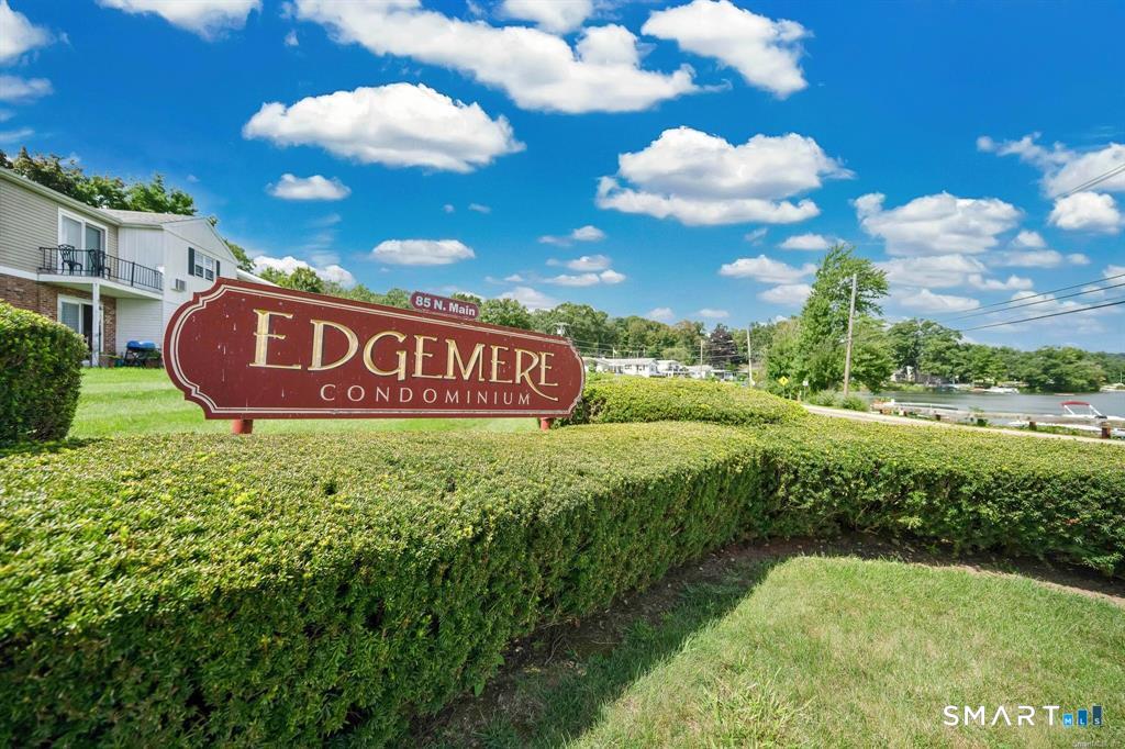 85 North Main Street East Hampton CT 06424