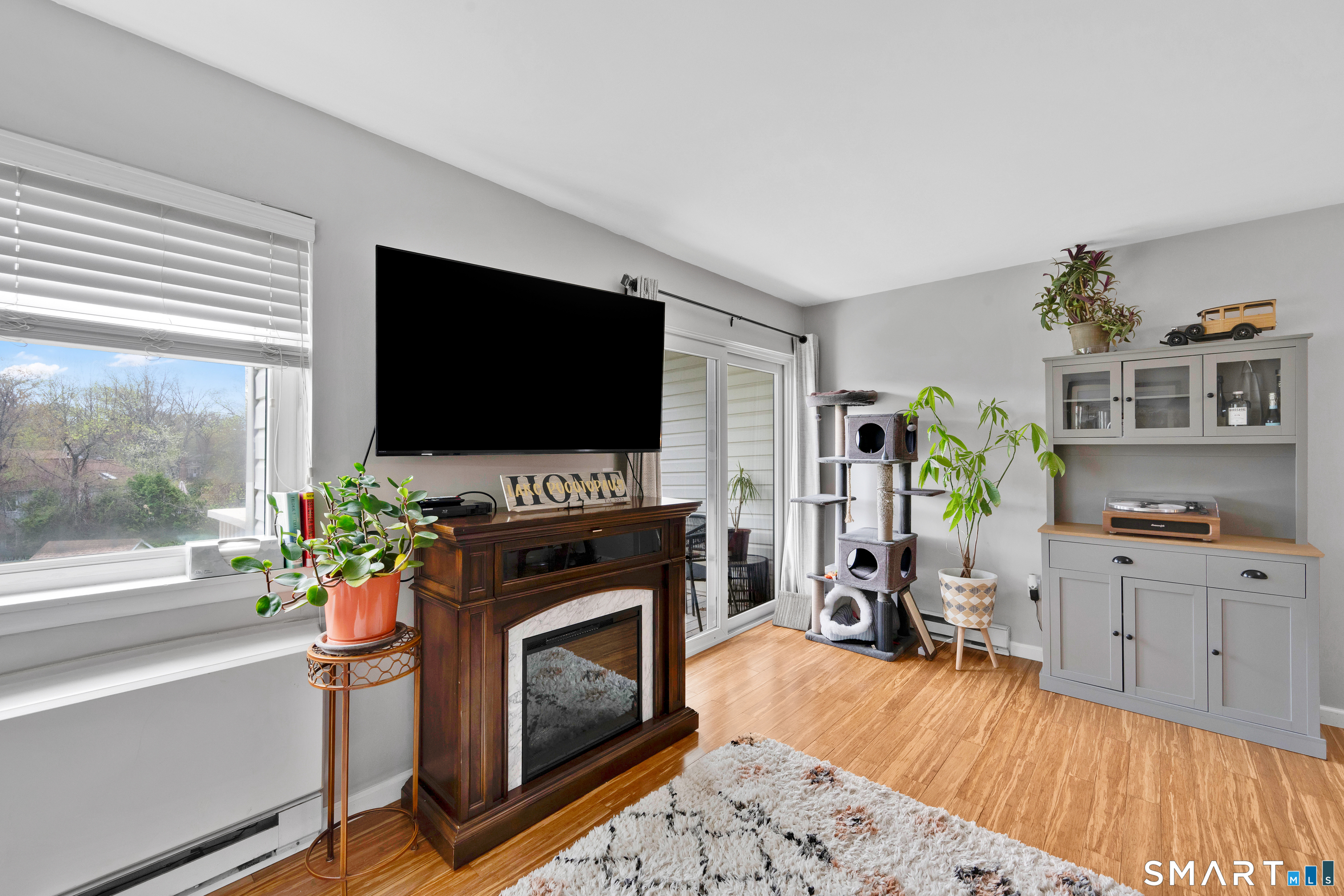 85 North Main Street East Hampton CT 06424