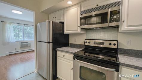5 Falmouth Court Brookfield CT 06804