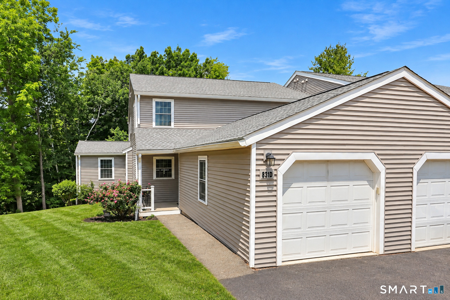 831 Long Hill Road Middletown CT 06457