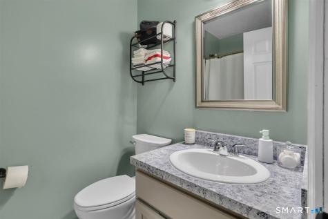 831 Long Hill Road Middletown CT 06457