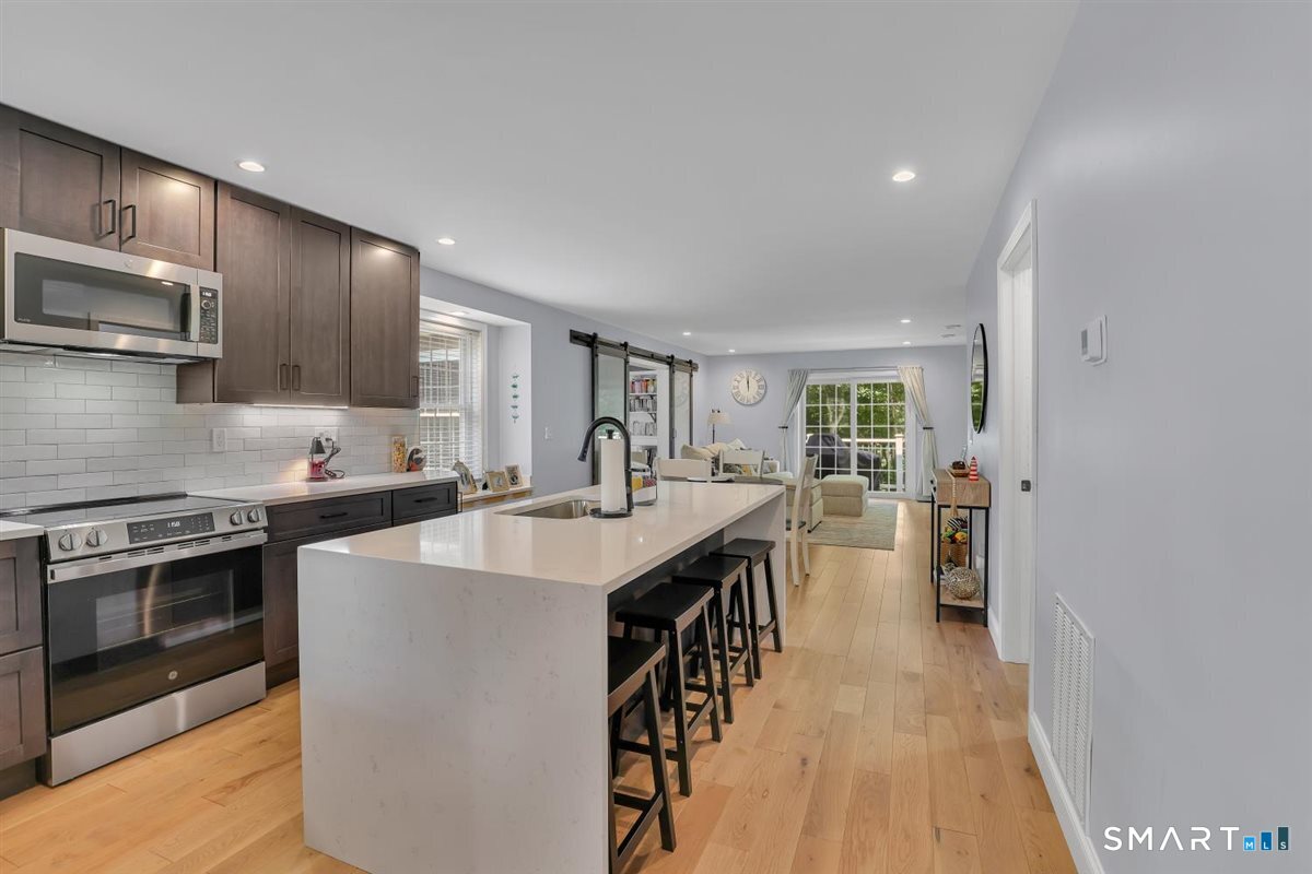 831 Long Hill Road Middletown CT 06457