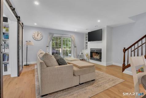 831 Long Hill Road Middletown CT 06457