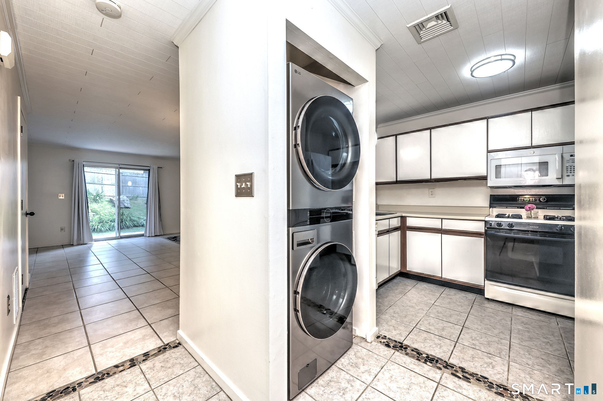 60 Coleman Street East Haven CT 06512