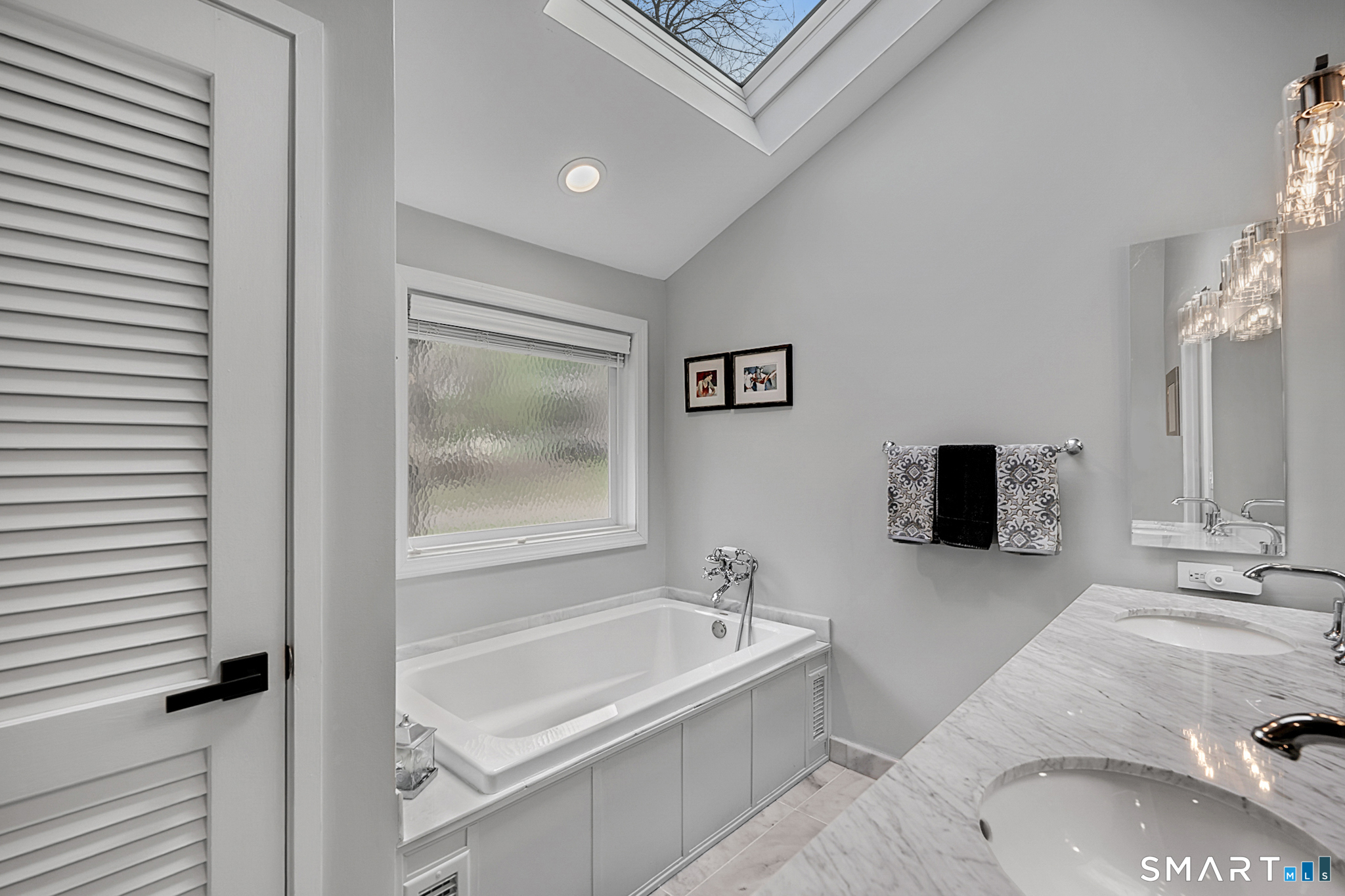 5 Vista Terrace Avon CT 06001