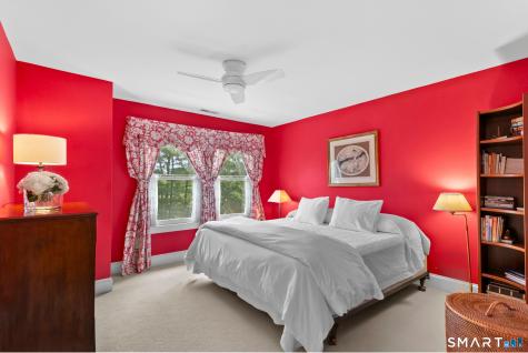 936 S. Pine Creek Road Fairfield CT 06824
