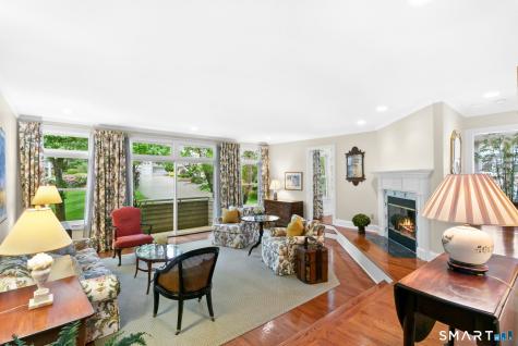 936 S. Pine Creek Road Fairfield CT 06824