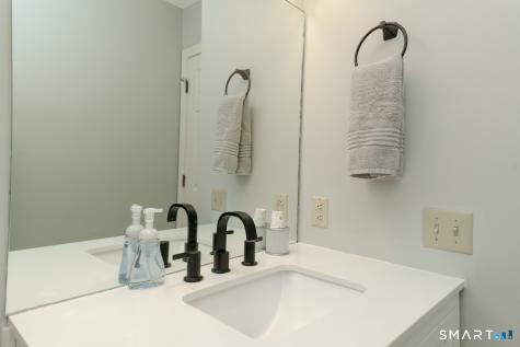 219 Oakland Street Manchester CT 06042