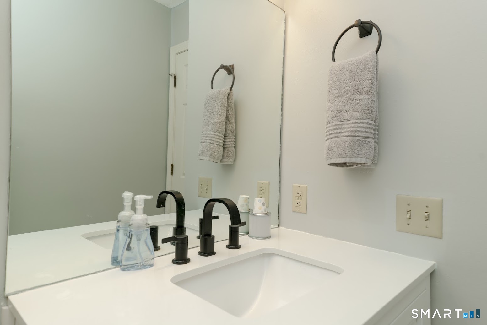 219 Oakland Street Manchester CT 06042