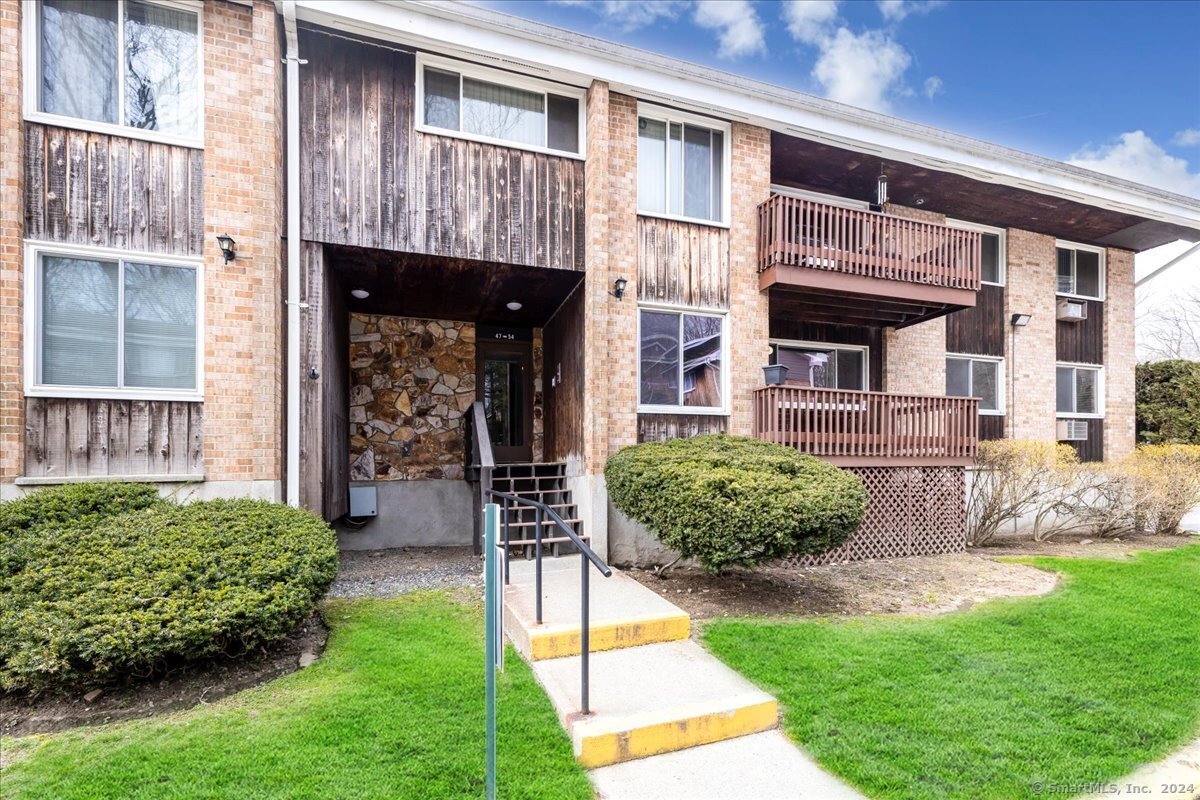 333 Vincellette Street Bridgeport CT 06606
