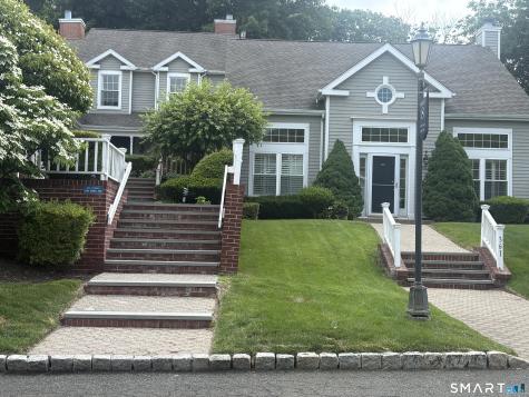 359 Hadley Drive Trumbull CT 06611