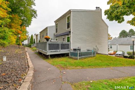 28 Glenview Drive Cromwell CT 06416